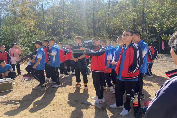 對于企事業單位來說，石家莊軍昇拓展機構機構可(kě)以根據不同的需求提供多(duō)種項目選擇。